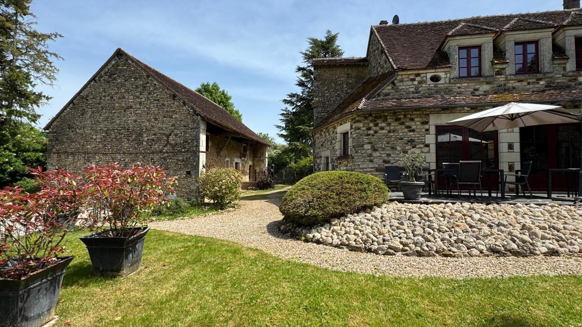 Maison Forte Perreuse Treigny Eksteriør billede
